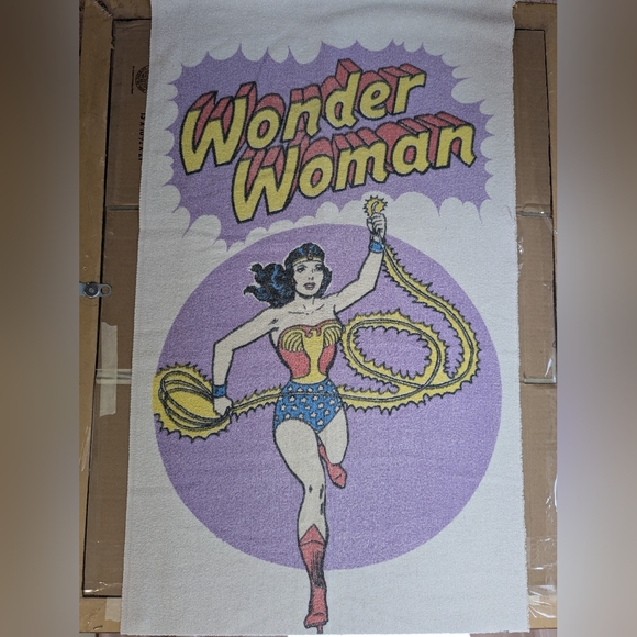 Wonder Woman Vintage 1970s Bath Towel - Picture 1 of 11